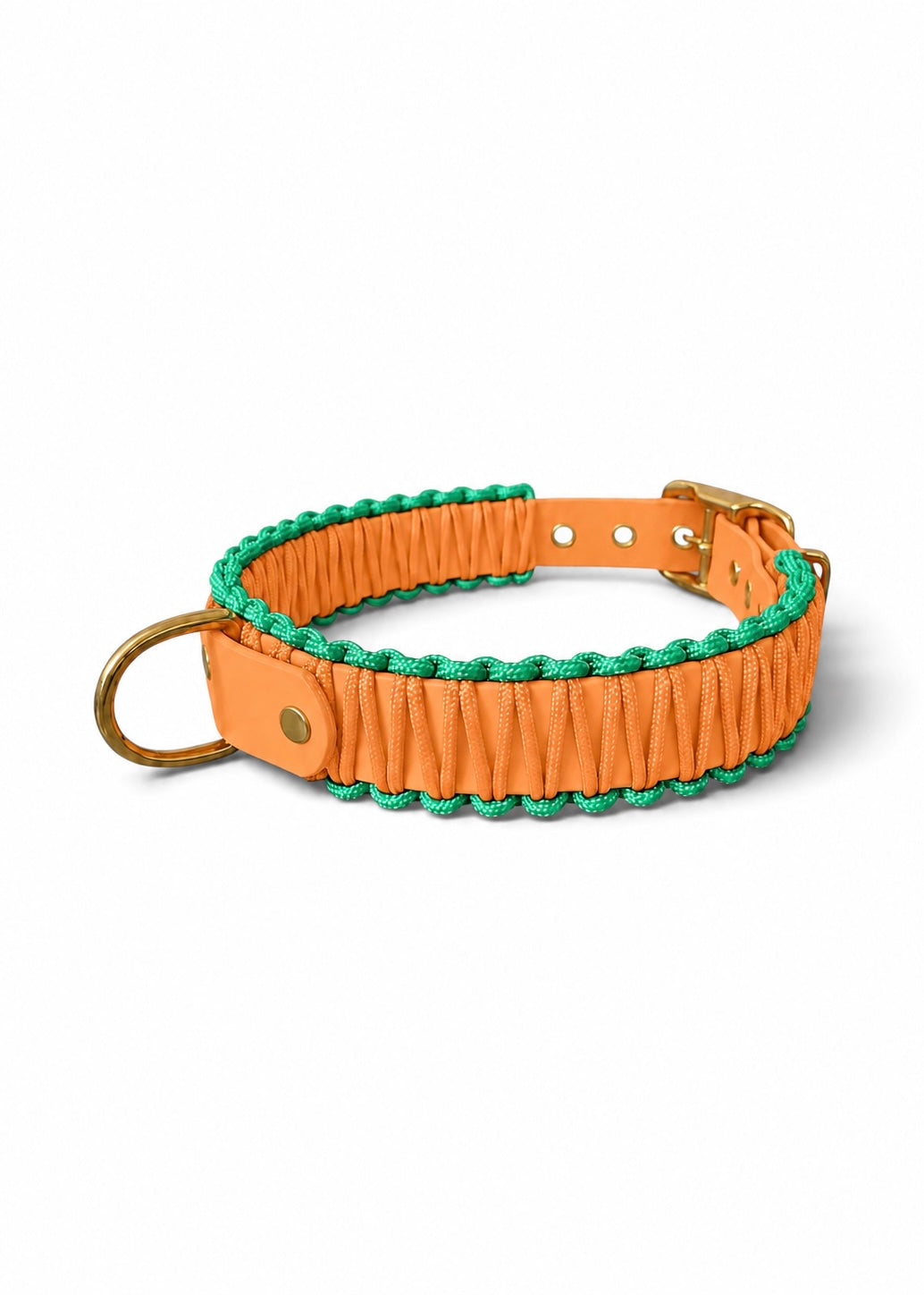 Collier réglable pour chien haut de gamme en Biothane et paracorde tressée marron clair bronze et vert pastel Tulum fait main par PLI Paris.